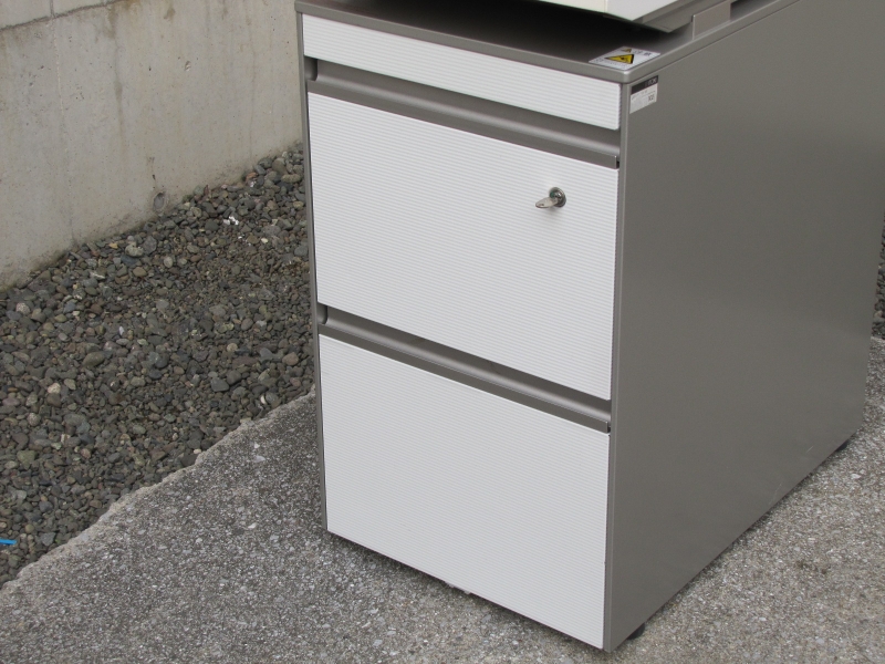 インクルード　脇机　中古_3
