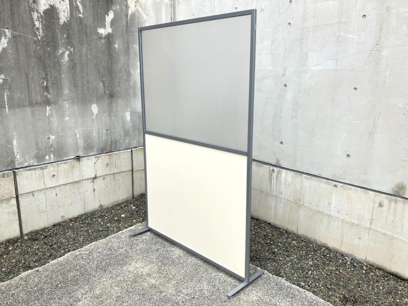 窓付きパーティション　W1200/H1800　安定脚付き　新品展示品