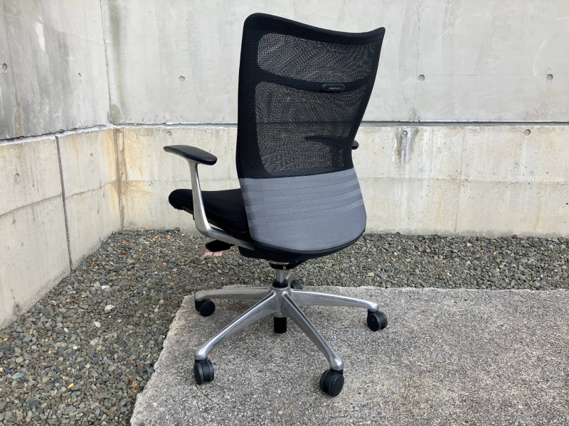 フィーゴチェア 　メッシュタイプ　グレー　肘付き　中古_1