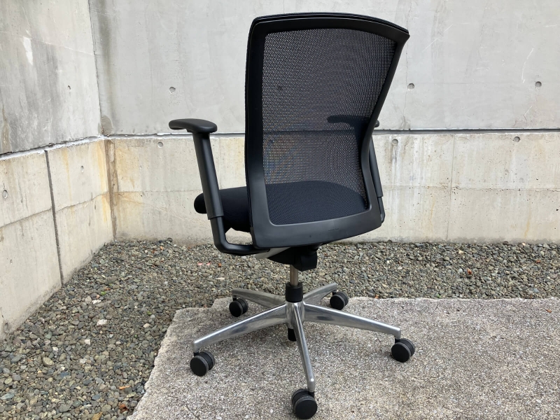 フォスターエトス　可動肘付き　ブラック　中古_1