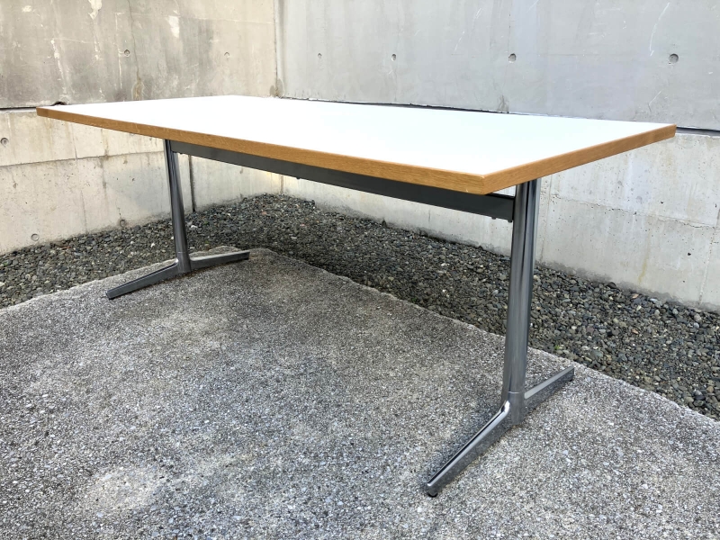 Ｔ字脚ミーティングテーブル　W1800/D800　木目エッジ　中古