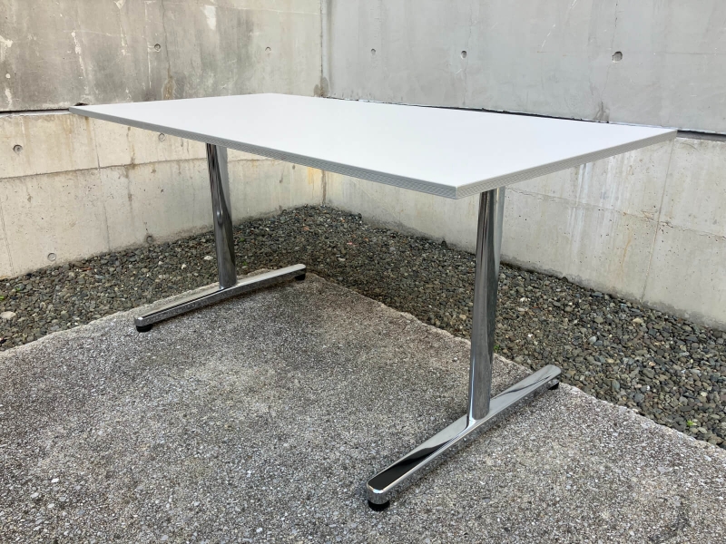 ST-1000シリーズ　ミーティングテーブル　W1500/D750