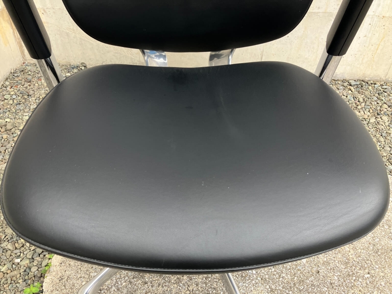 コンテッサチェア　大型ヘッドレスト付き　革張り　中古_4