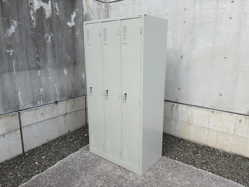3人用ロッカー　LK-32S　中古