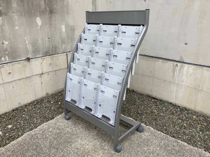 パンフレットスタンド　3列6段　PCL-C306　中古
