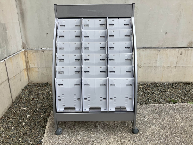 パンフレットスタンド　3列6段　PCL-C306　中古_1
