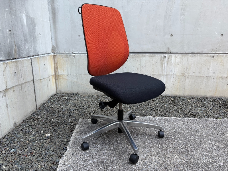 353チェア　アルミ脚仕様　オレンジ　中古