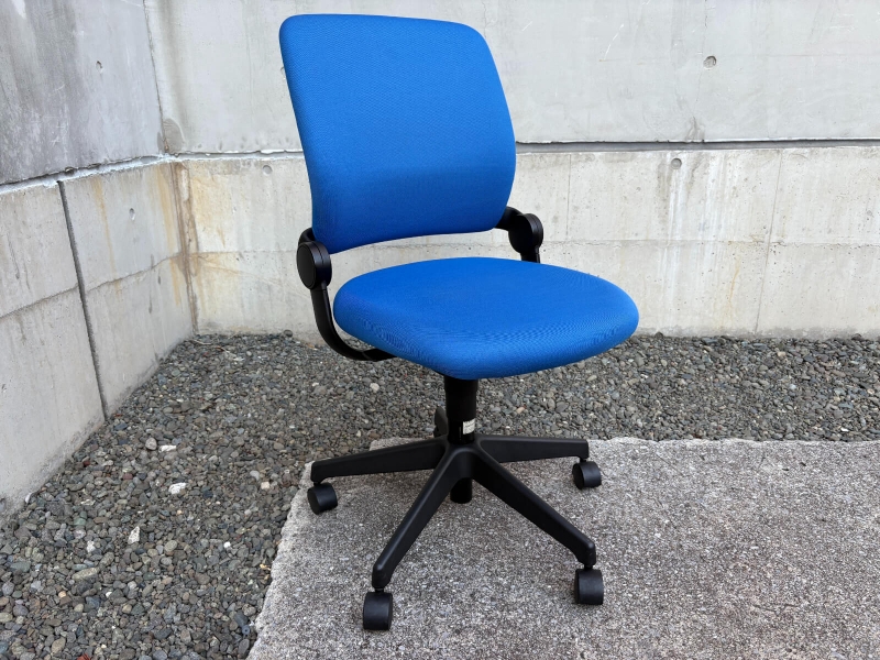 サイドフィットチェア　ブルー　中古