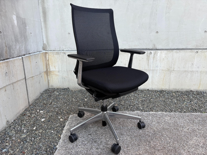 ベゼルチェア　固定肘付き　ブラック　中古