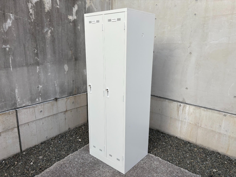 LEOシリーズ　2人用ロッカー　ホワイト　中古