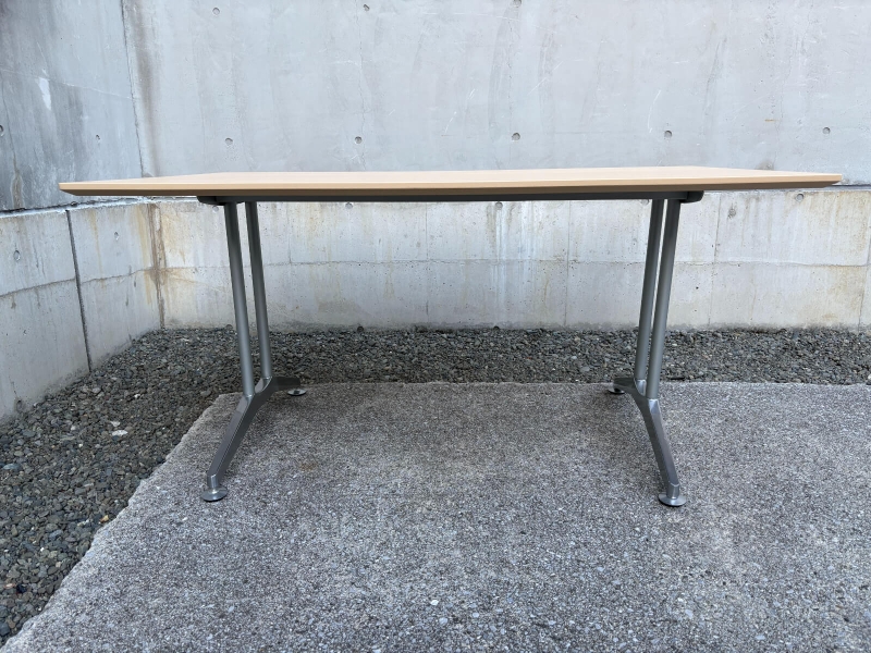 エレーザ　ミーティングテーブル　W1500/D900　中古_1