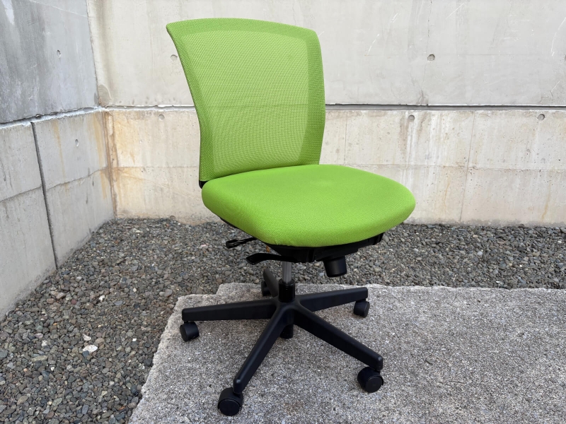 バリシアチェア　イエローグリーン　中古