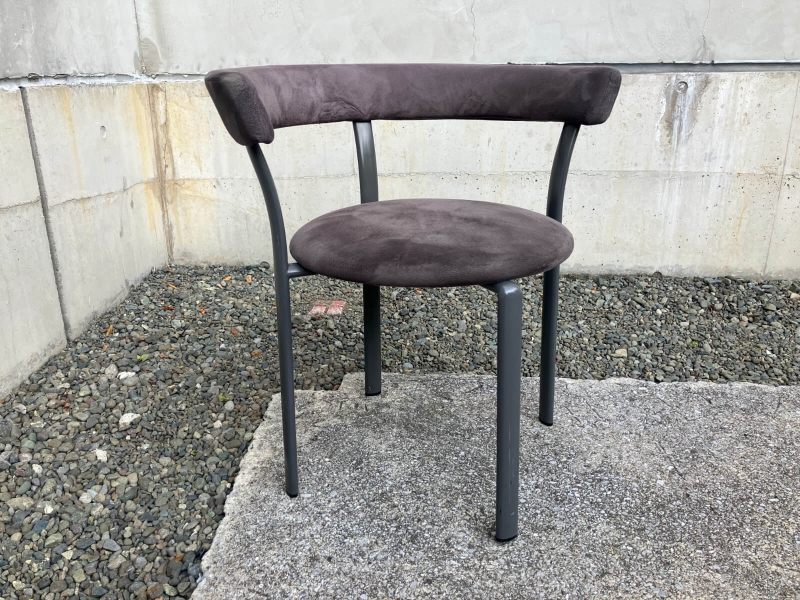 ハーフバック　ダイニングチェア　中古