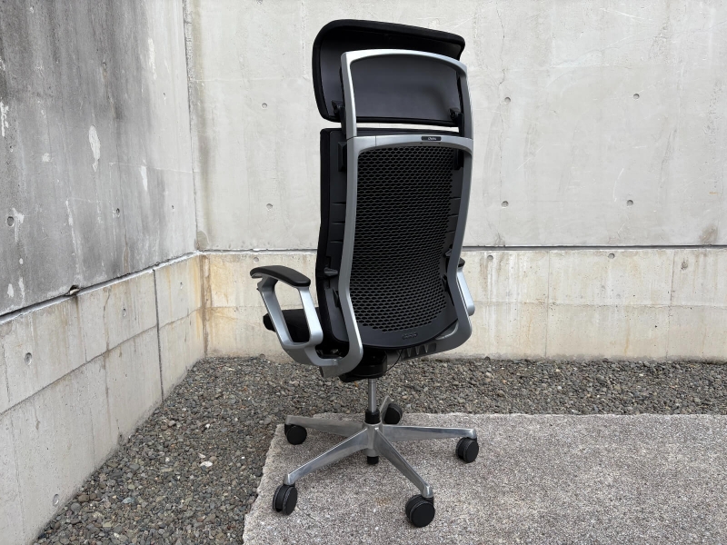 デュークチェア　スウェード張り　ヘッドレスト付き　中古_1