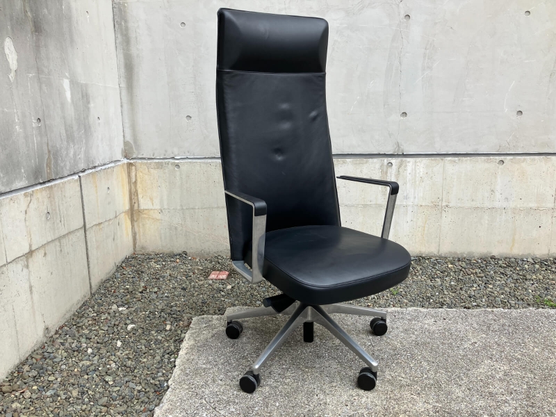 エグゼクティブチェア　ACTIU GMチェア　革張り　中古