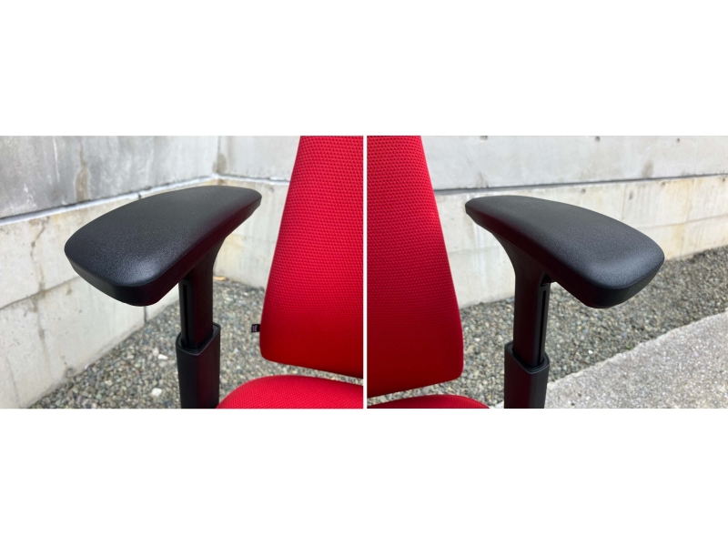 ウィザード４チェア　ハイバック　可動肘付き　中古_4