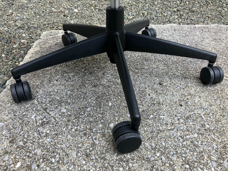 ウィザード４チェア　ハイバック　可動肘付き　中古_7