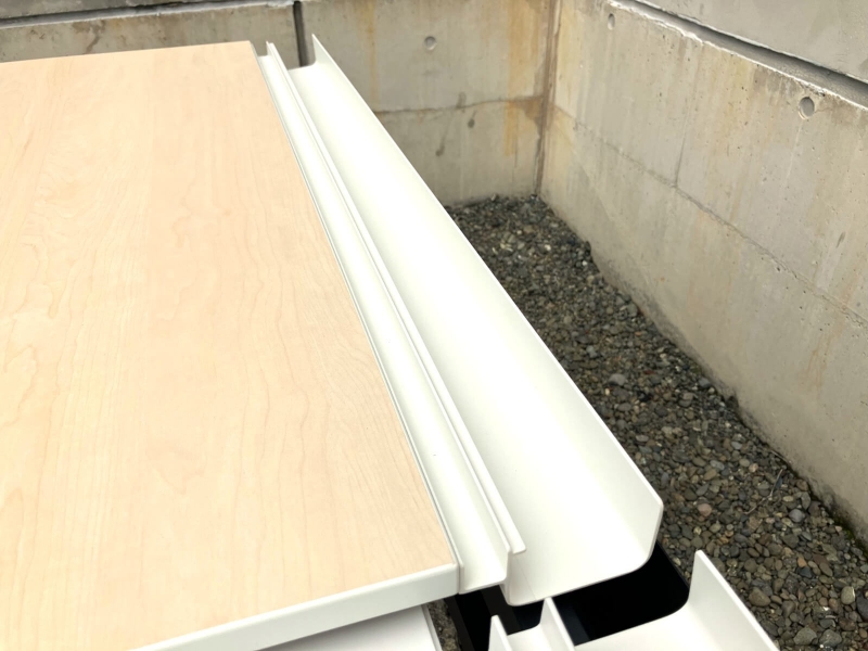 傾斜機能付きデスク　UPTIS（アプティス）　W1200　中古_4