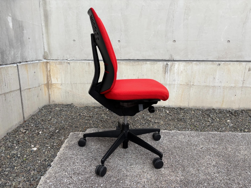 ウィザードチェア　レッド　中古_1