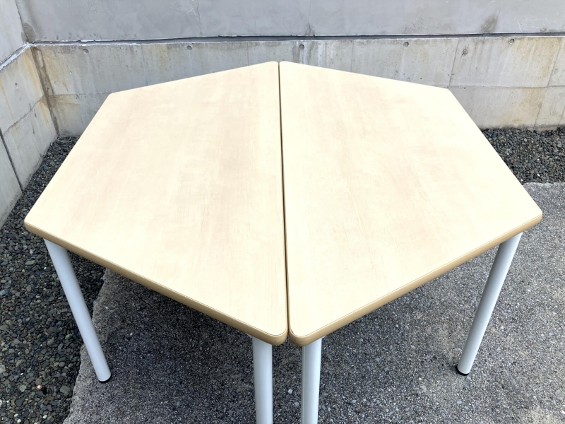 台形型　マルチワークテーブル　中古　2台セット_1