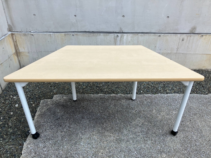 台形型　マルチワークテーブル　中古　2台セット_4