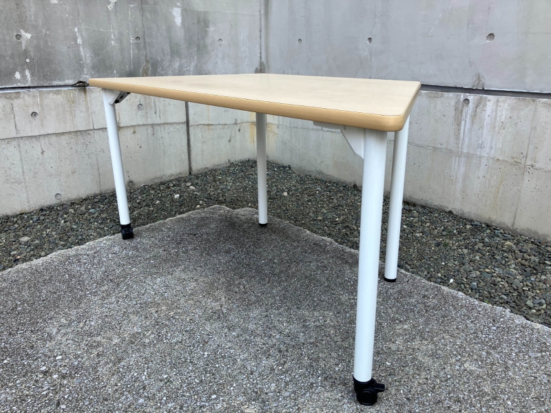 台形型　マルチワークテーブル　中古