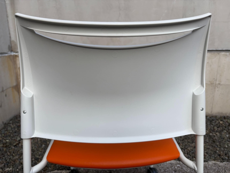 スタッキングチェア　SFIDA　キャスター付き　中古_3