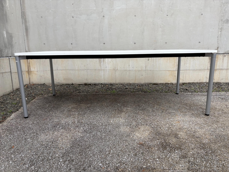 ジュート　ミーティングテーブル　4本脚タイプ　W2100　中古_1