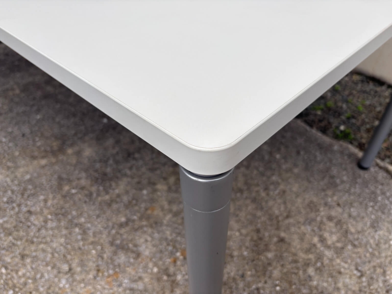 ジュート　ミーティングテーブル　4本脚タイプ　W2100　中古_4