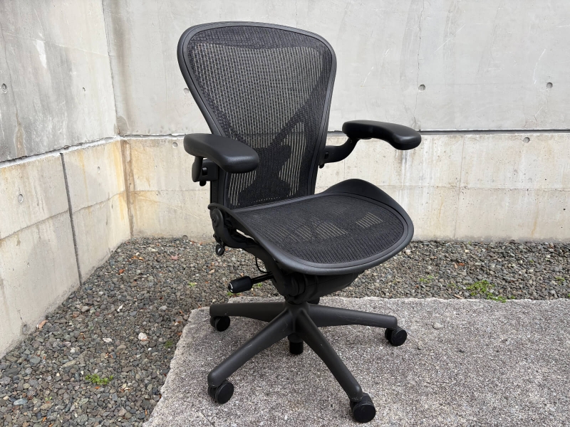 アーロンチェア　フル装備　ポスチャーフィット　Bサイズ　中古