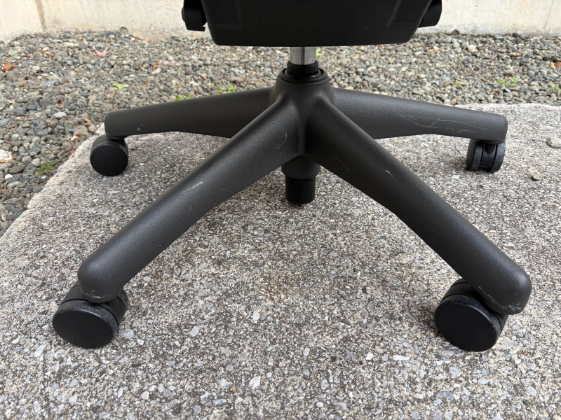 アーロンチェア　フル装備　ポスチャーフィット　Bサイズ　中古_7