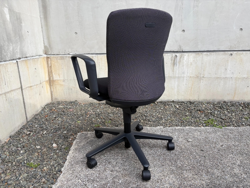 ルディオチェア　ダークグレー　肘付き　中古_1