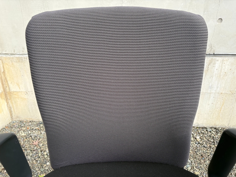 ルディオチェア　ダークグレー　肘付き　中古_3