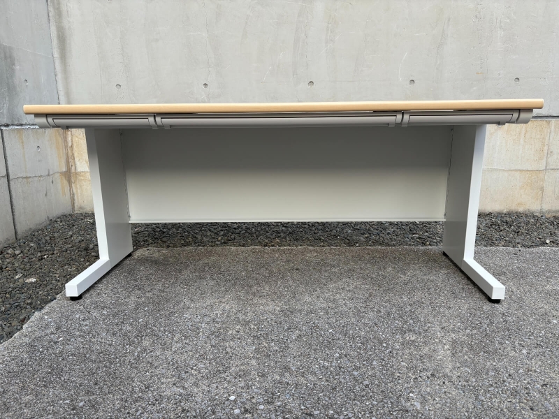 LEOデスクシリーズ　平机　W1600/D700　中古_2