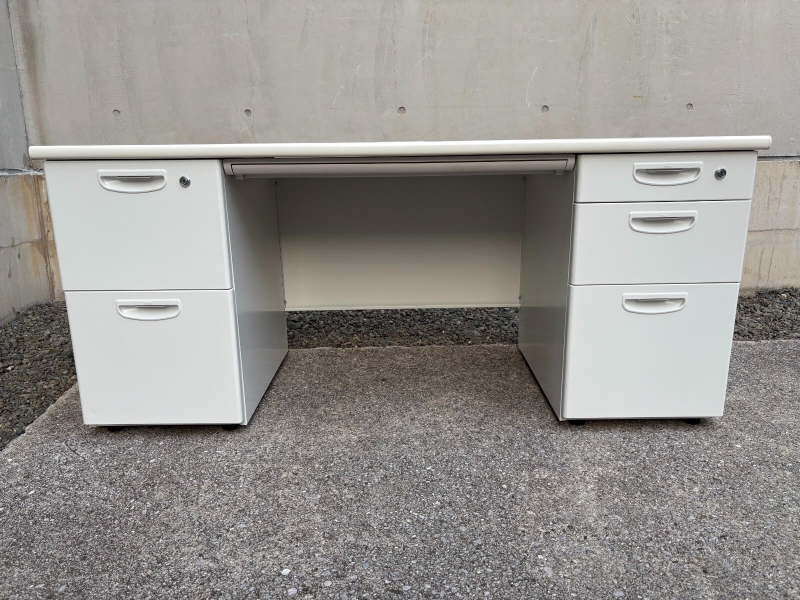 ETデスクシリーズ　両袖机　W1600 　中古_1