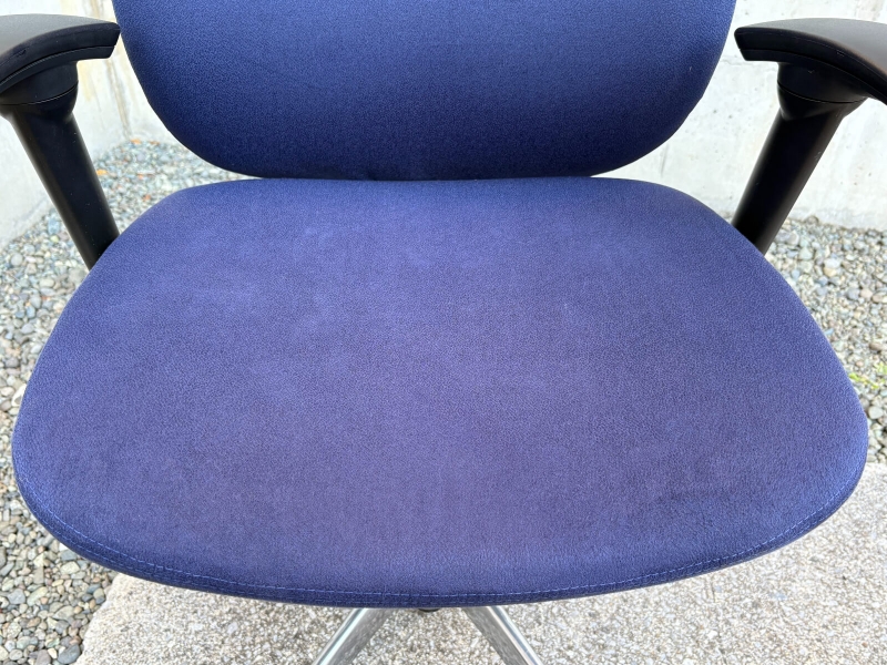 ゼファーチェア 　クッションタイプ　ダークブルー　中古【肘パッド新品】_5