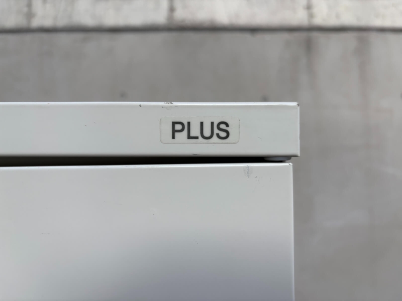 WLシリーズ　3人用ロッカー　スリムタイプ　中古_2