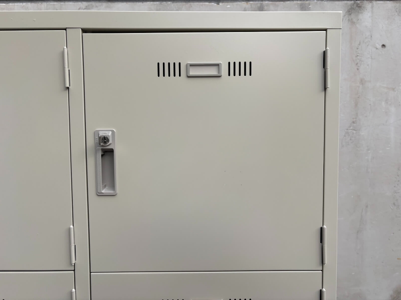 SLKシリーズ　8人用ロッカー　2列4段　ニューグレー　中古_6