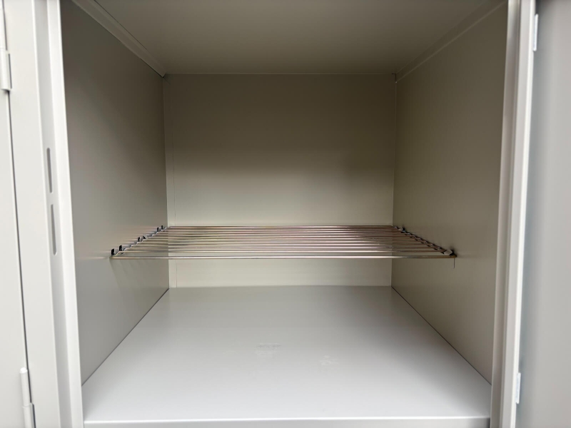 SLKシリーズ　8人用ロッカー　2列4段　ニューグレー　中古_7