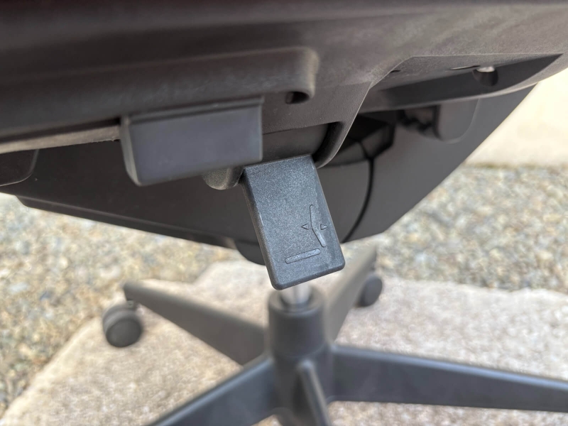 シロッコチェア　ランバーサポート付き　レッド　中古_5