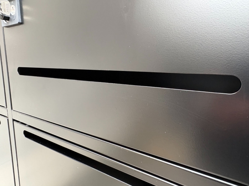 8人用パーソナルロッカー　ダイヤル錠（非常開錠キー付き）　ブラック　中古_5