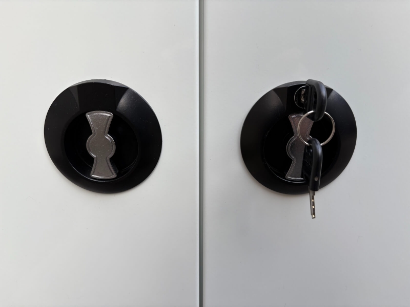 LUCKILA(ラキラ)　扉付トレーキャビネット　HPF0503-0008　中古_3