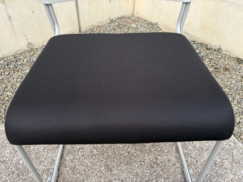 PMCシリーズ　スタッキングチェア　ブラック　中古_5