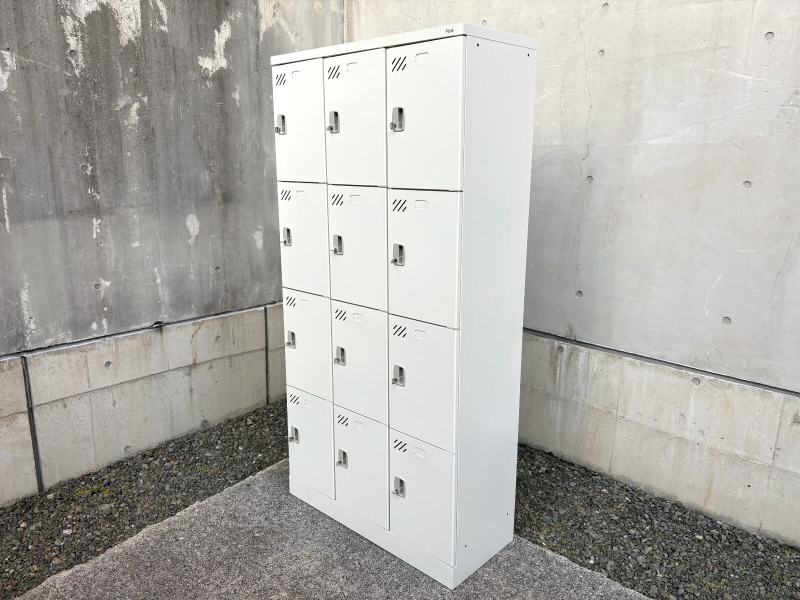 12人用ロッカー　KL-H34K　ホワイト　中古