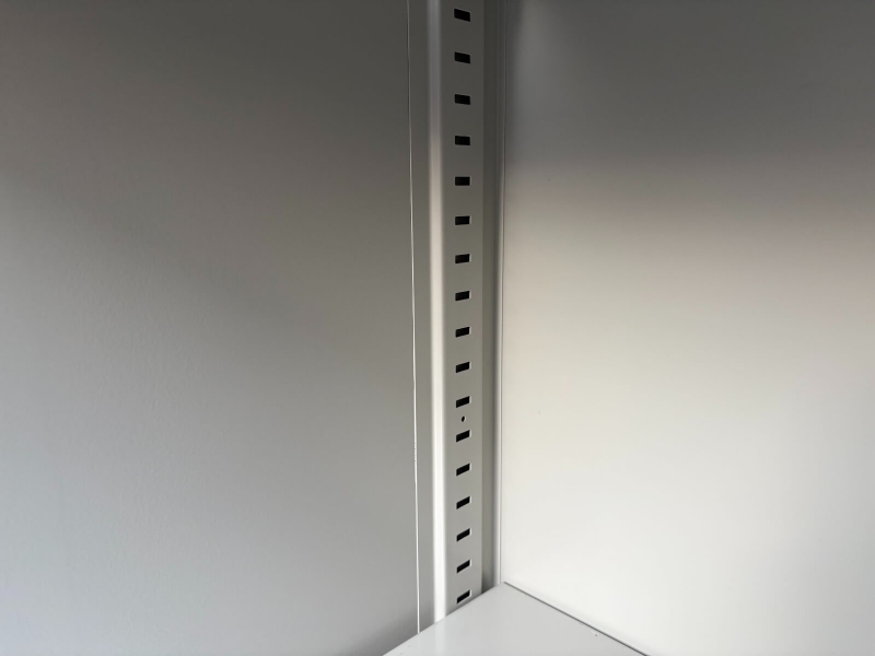 NW型キャビネット　両開き書庫　H1800（A4 5段対応） 中古_7