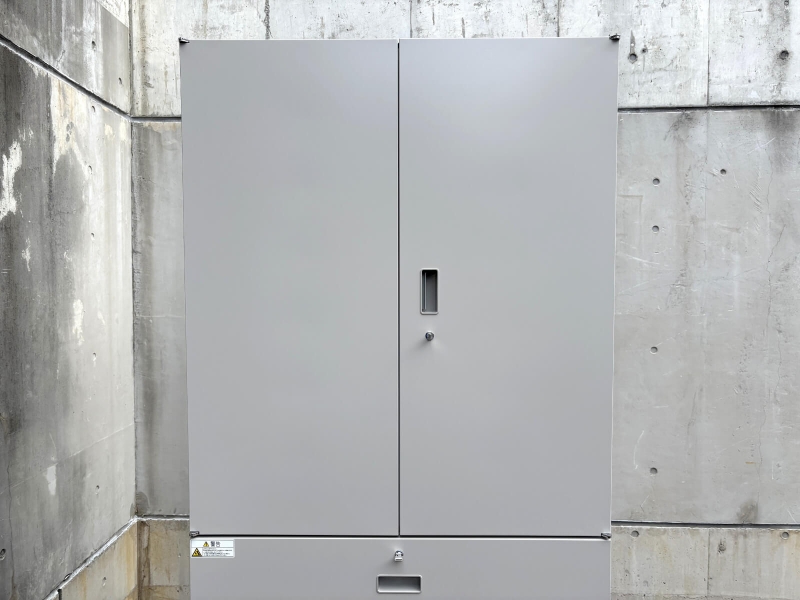 シンラインキャビネット　両開+3段ラテラル（A4 6段対応）　現行モデル　中古_1