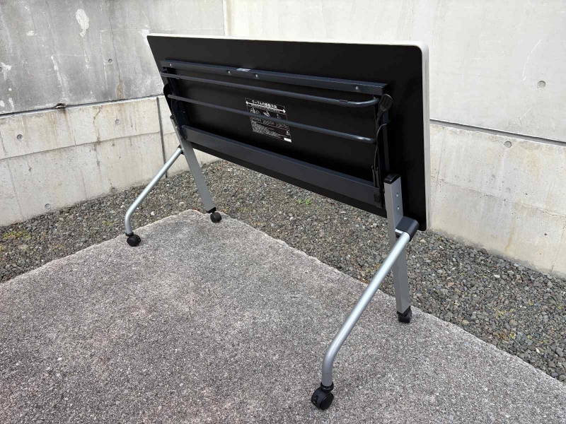 HFLシリーズ　平行スタックテーブル　W1500/D600　中古_6