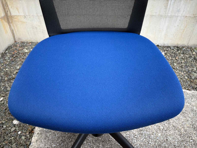 バリシアチェア　ミディアムブルー　中古_5