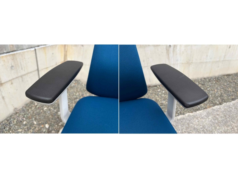 ウィザード２チェア　肘付き　ブルー×ホワイト　中古_4