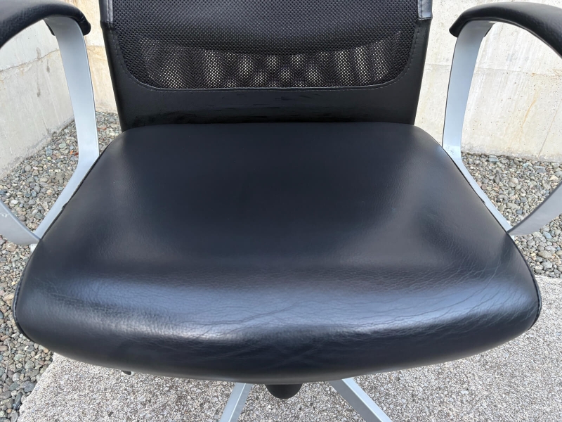 MARKUS（マルクス）チェア　レザー張り　中古_5